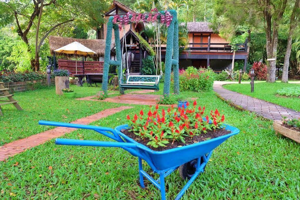 Phu Ing Fah Resort Pong Yaeng Екстер'єр фото