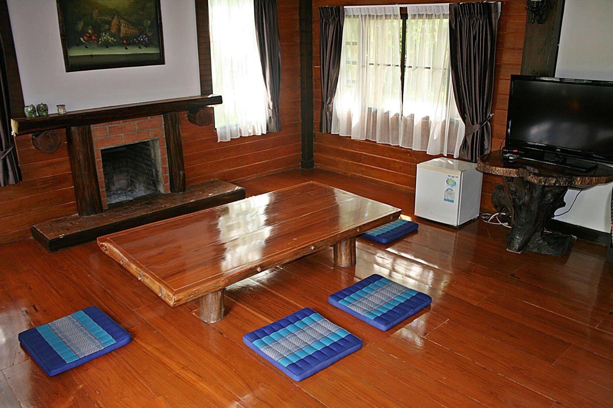 Phu Ing Fah Resort Pong Yaeng Екстер'єр фото