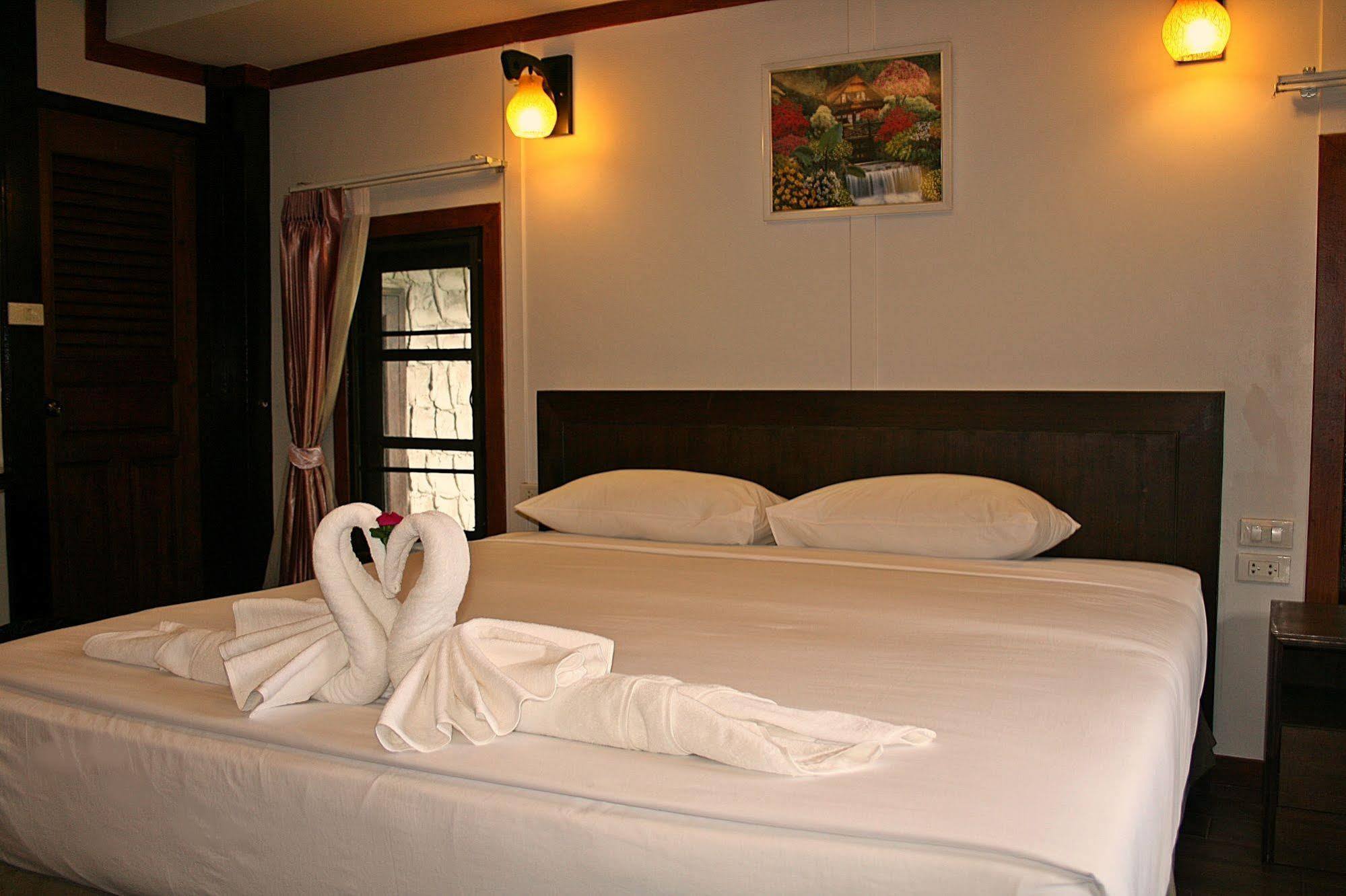Phu Ing Fah Resort Pong Yaeng Екстер'єр фото