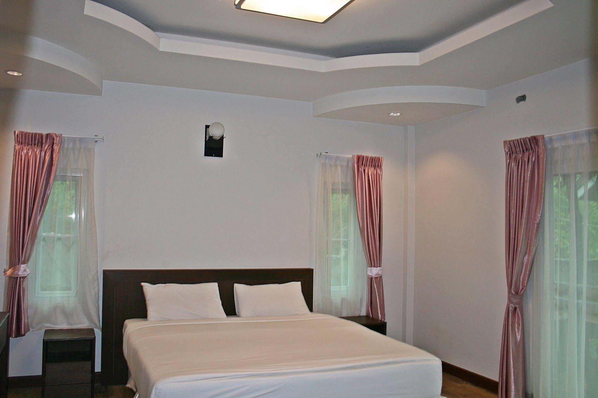 Phu Ing Fah Resort Pong Yaeng Екстер'єр фото